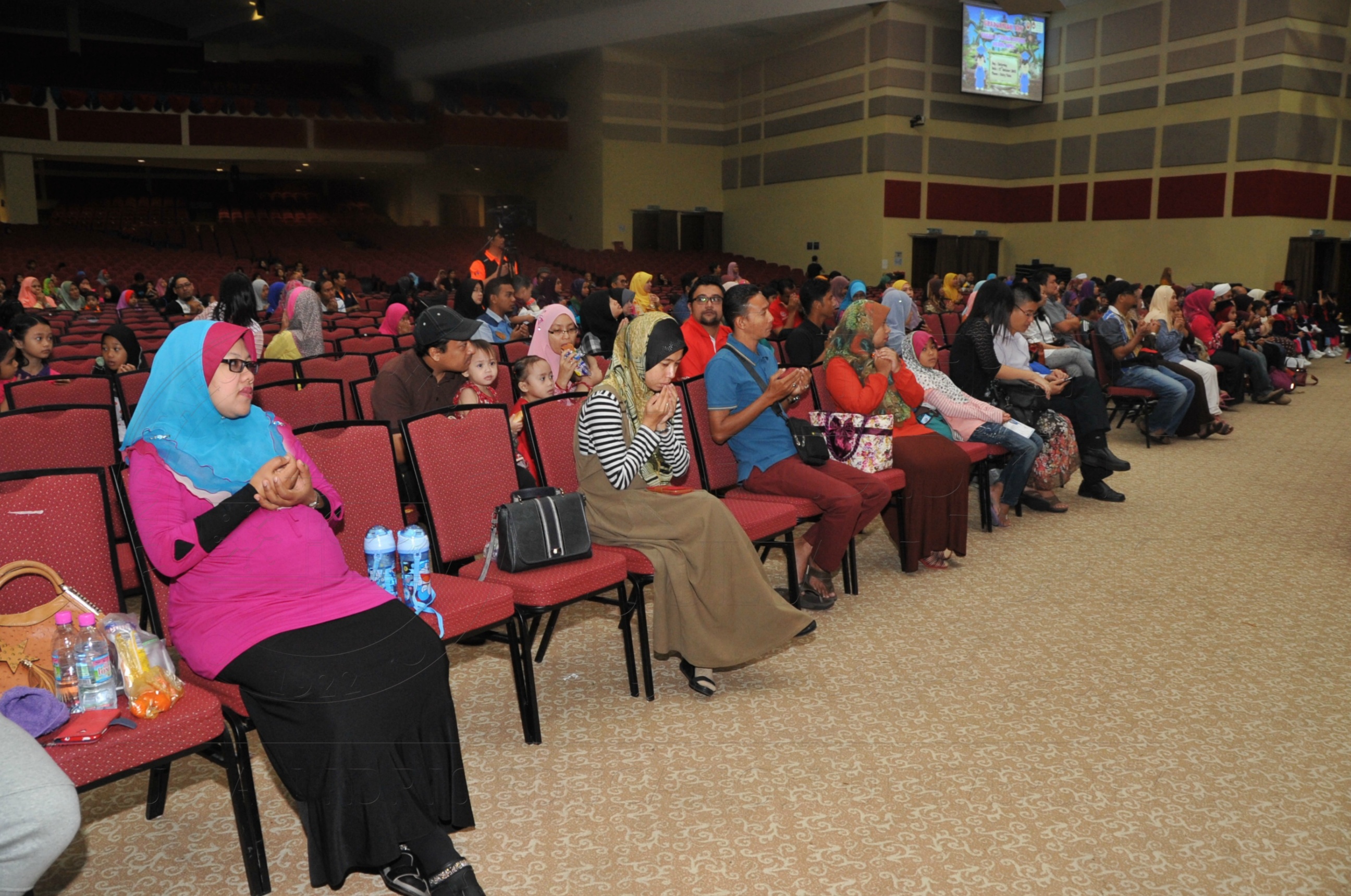 PRO15 163 KONVO HAS 0416